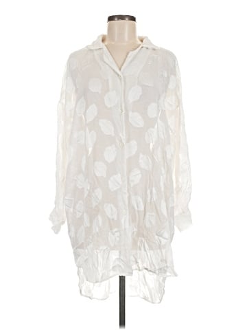 Victoria's Secret 3/4 Sleeve Blouse (view 1)