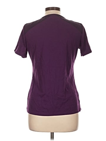 Elizabeth & Clarke Active T-Shirt (view 2)