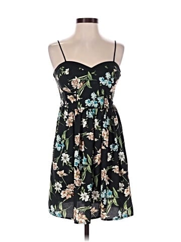 Xhilaration Cocktail Dress (view 1)