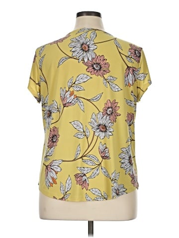 Liz Claiborne Short Sleeve Blouse (view 2)