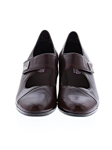 Munro American Heels (view 2)