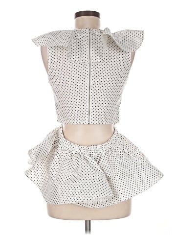 Akira Sleeveless Blouse (view 2)