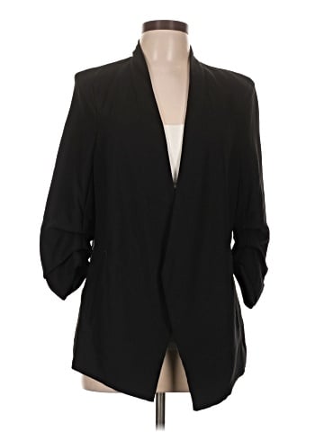 Maison d' Amelie Blazer (view 1)