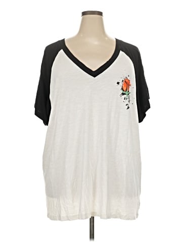 Torrid Short Sleeve T-Shirt (view 1)