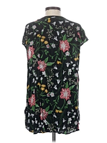 Old Navy Short Sleeve Blouse (view 2)