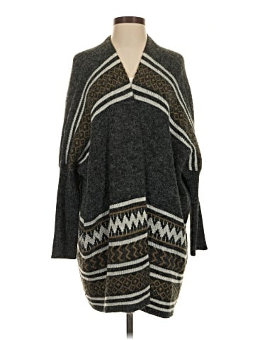Debut Poncho (view 1)