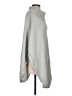 CAbi Gray Poncho Size S - photo 4