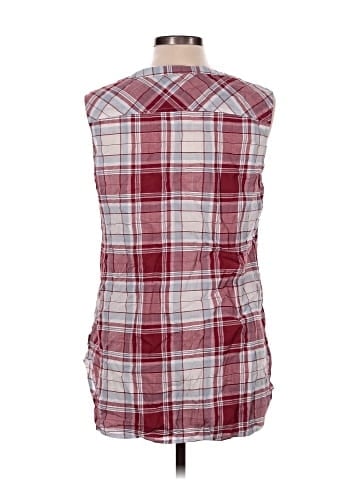 Eddie Bauer Sleeveless Button-Down Shirt (view 2)