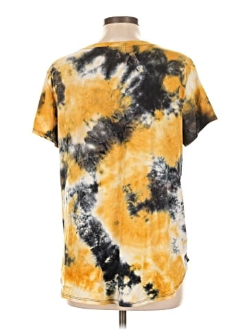 Cha Cha Vente Short Sleeve Top (view 2)