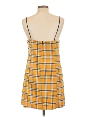 Urban Outfitters Casual Dress (view 2)