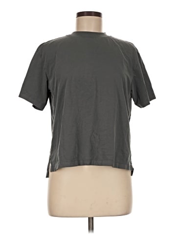 Uniqlo Short Sleeve T-Shirt (view 1)