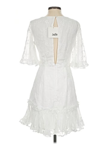 Selfie Leslie Cocktail Dress (view 2)