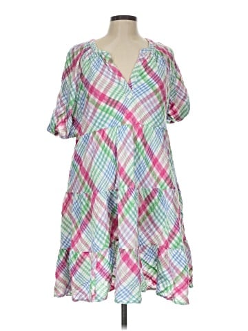 Crown & Ivy Casual Dress (view 1)