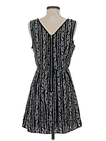 Forever 21 Casual Dress (view 2)