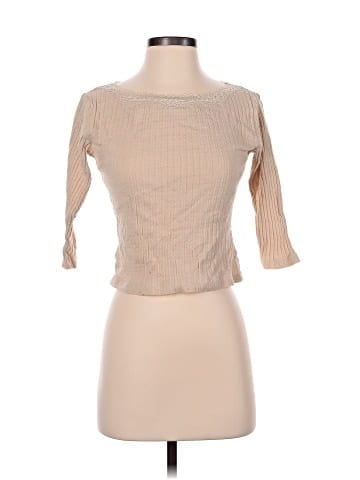 Urban Outfitters 3/4 Sleeve Top (view 1)