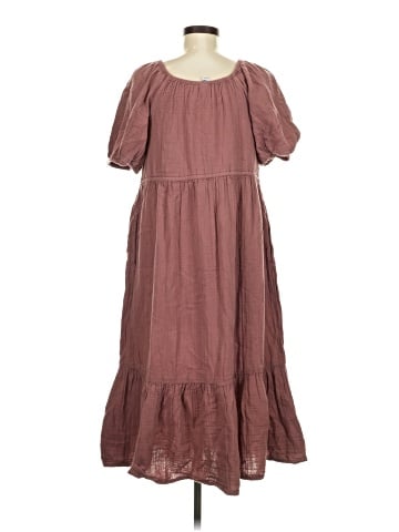 Old Navy Casual Dress (view 2)