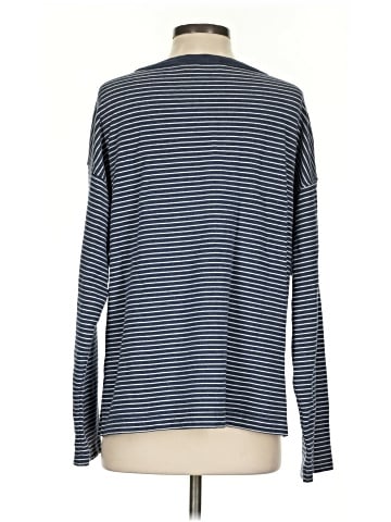Vineyard Vines Pullover Sweater (view 2)
