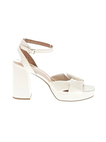 REPORT Heels (view 1)