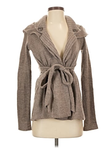 Sparrow Cardigan (view 1)
