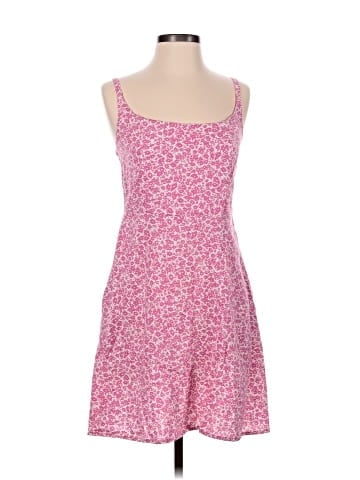 Old Navy Casual Dress (view 1)
