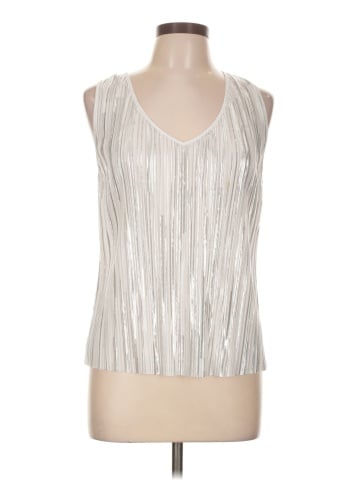 Jennifer Lopez Sleeveless Top (view 1)