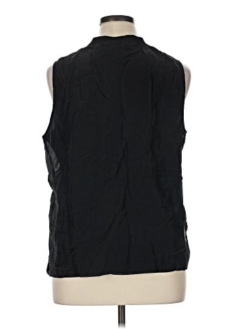 Nike Sleeveless T-Shirt (view 2)