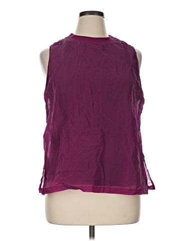 Nike Sleeveless T-Shirt (view 1)