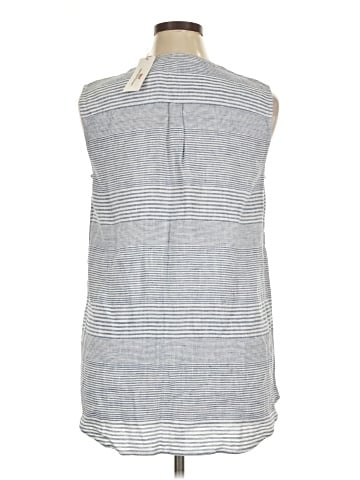 Vineyard Vines Casual Dress (view 2)