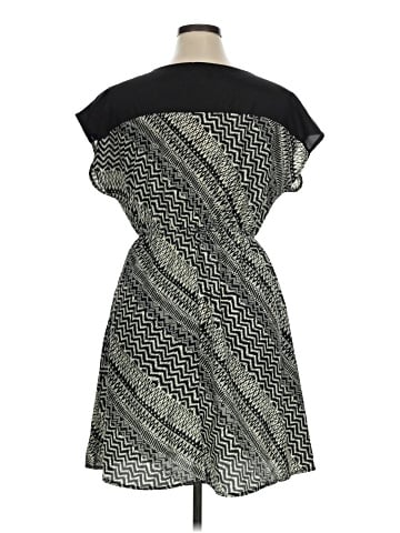 Love Delirious Los Angeles Casual Dress (view 2)