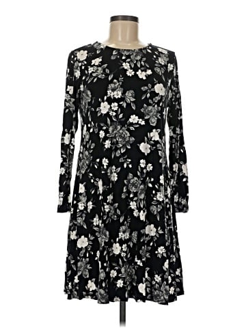 Old Navy Casual Dress (view 1)
