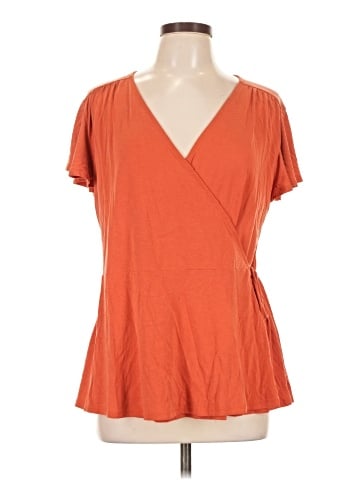 Ann Taylor LOFT Outlet Short Sleeve T-Shirt (view 1)