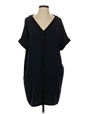 Carmen Marc Valvo Casual Dress (view 1)