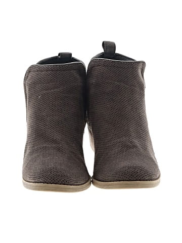 DV Ankle Boots (view 2)