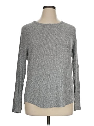 Old Navy Long Sleeve T-Shirt (view 1)