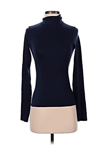 Lululemon Athletica Long Sleeve Turtleneck (view 1)
