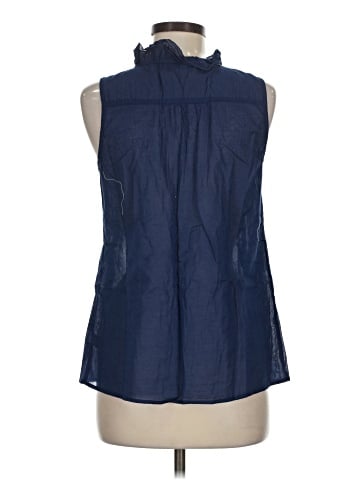 Old Navy Sleeveless Button-Down Shirt (view 2)