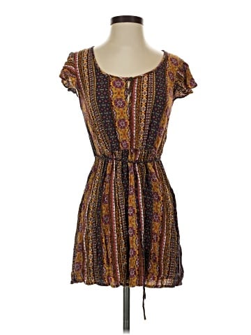 Forever 21 Casual Dress (view 1)