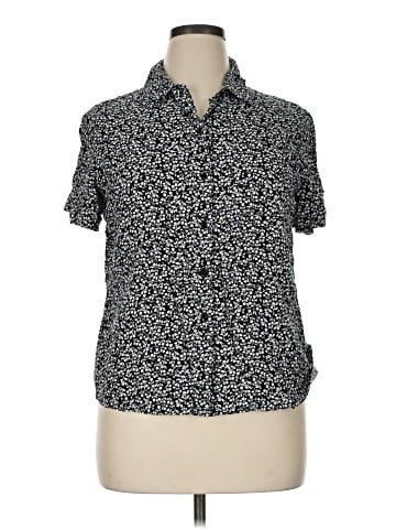 Croft & Barrow Short Sleeve Blouse (view 1)