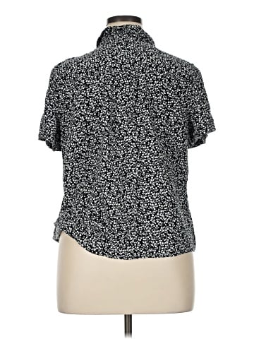 Croft & Barrow Short Sleeve Blouse (view 2)