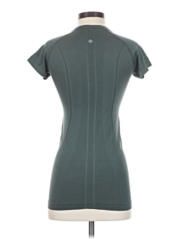 Lululemon Athletica Short Sleeve T-Shirt (view 2)