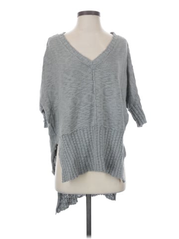 Mouchette Poncho (view 1)