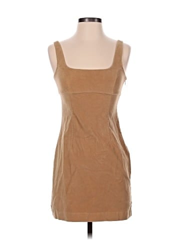 Urban Outfitters Casual Dress (view 1)