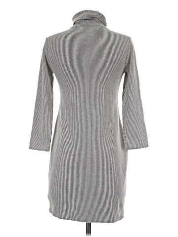 Urban Outfitters Casual Dress (view 2)