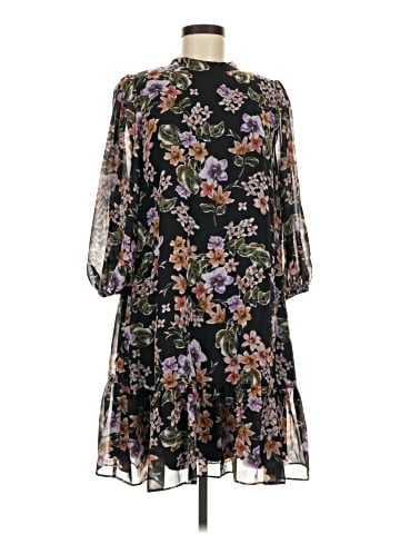 Julia Jordan Casual Dress (view 1)