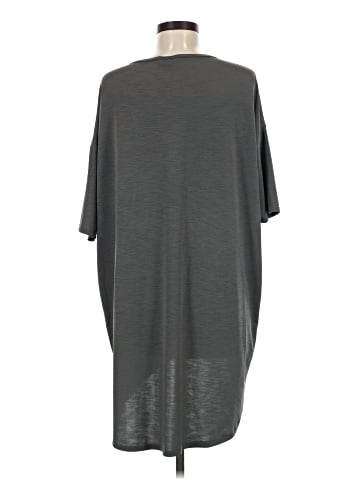 Lularoe 3/4 Sleeve T-Shirt (view 2)