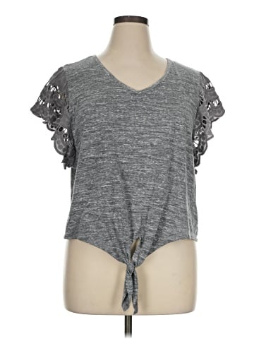 Maurices Short Sleeve Top (view 1)