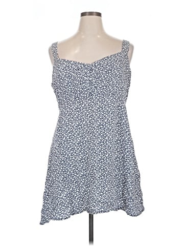 Old Navy Casual Dress (view 1)