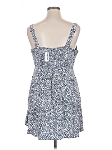 Old Navy Casual Dress (view 2)