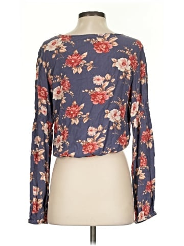 American Eagle Outfitters 3/4 Sleeve Blouse (view 2)