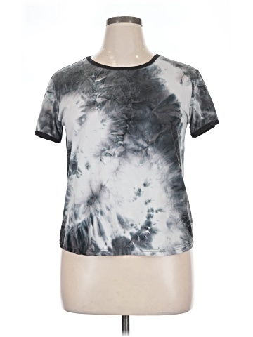 Justify Active T-Shirt (view 1)